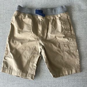Carters NWT size 6 khaki shorts